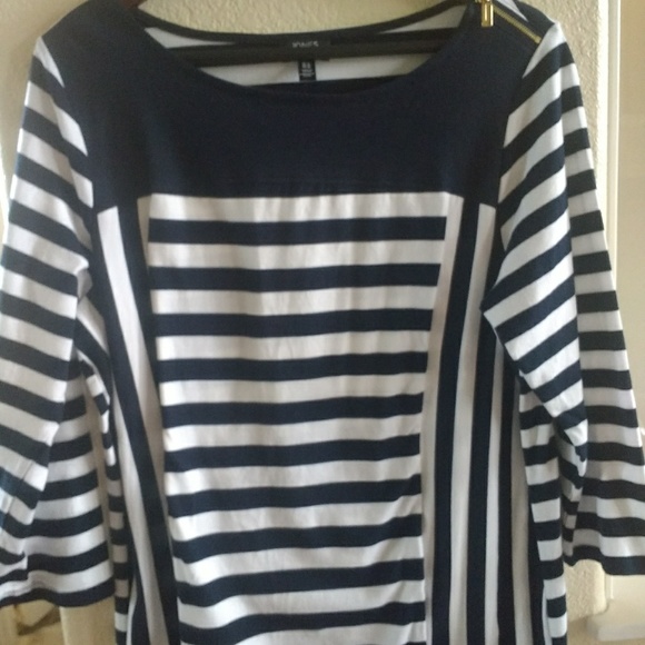Jones New York Tops - Jones new york signature blouse